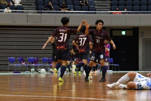 写真ギャラリー更新【第3回頂杯 1回戦 ZOTT WASEDA RAIZ vs ESTABOM FUTSAL CLUB】