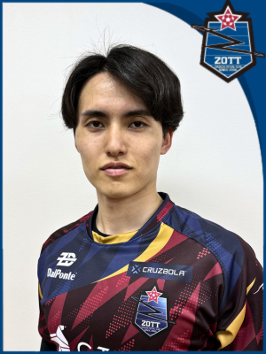 新妻 悠太